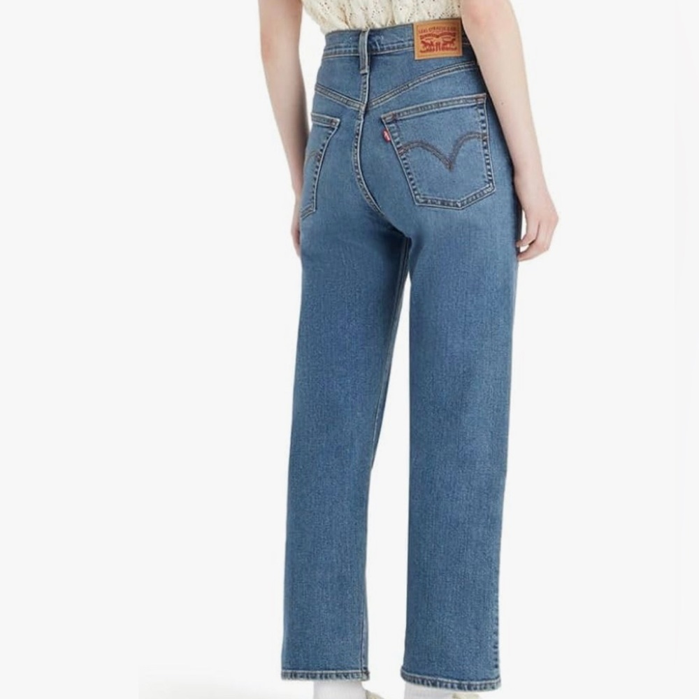 Levi’s Ribcage Jeans